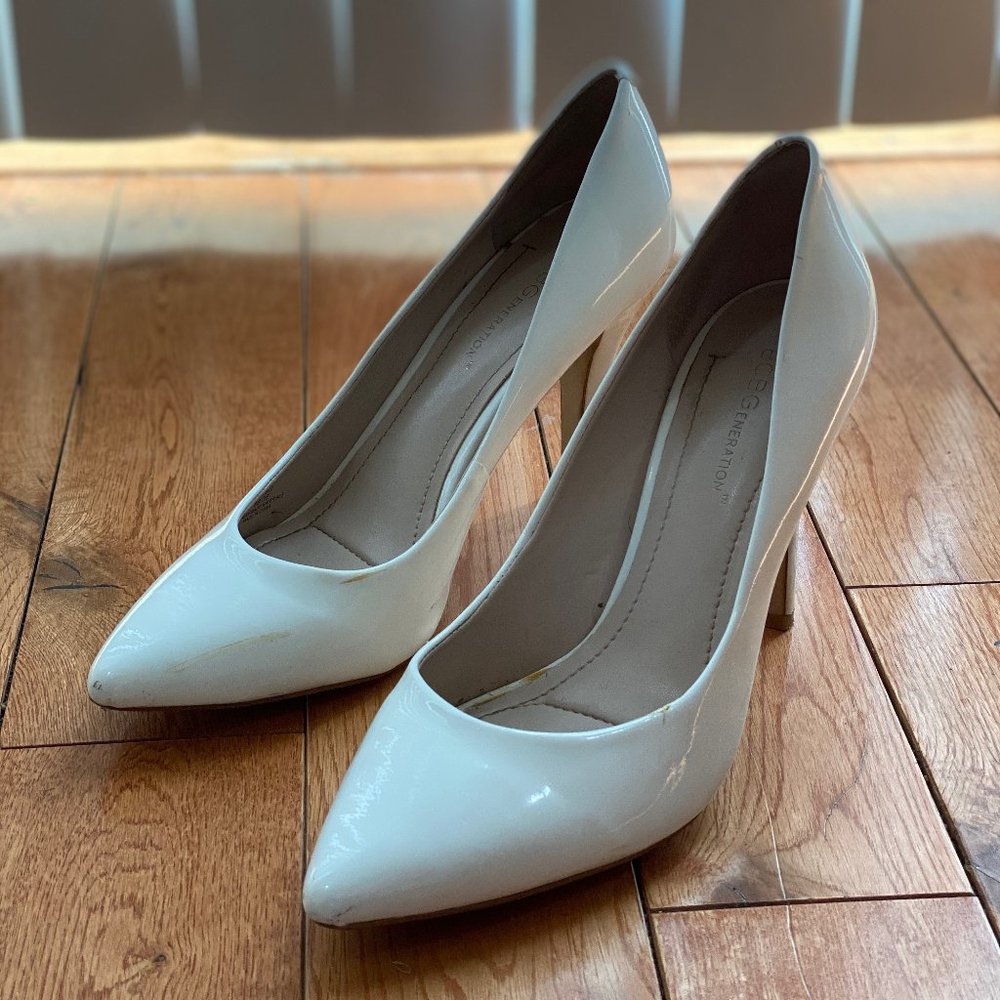 BCBGeneration White Pointed-Toe Heels